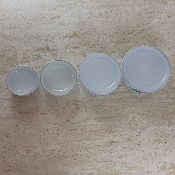 Vintage White Enamelware Nesting Bowls Set of 4 w Lids — Red/Orange/Blue Flowers - Picture 2 of 16